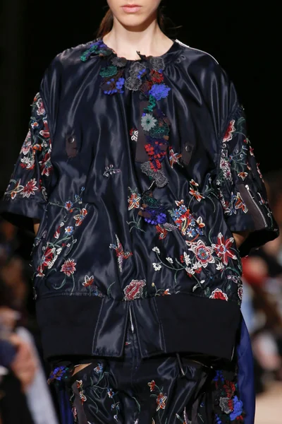 Look 7